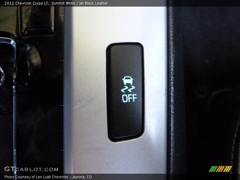 Summit White / Jet Black Leather 2011 Chevrolet Cruze LT