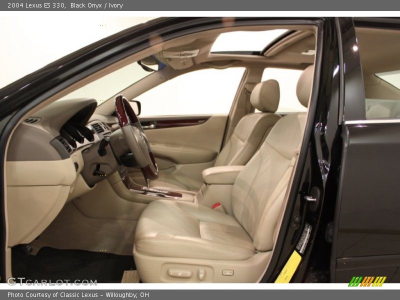 Black Onyx / Ivory 2004 Lexus ES 330