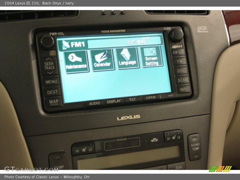 Black Onyx / Ivory 2004 Lexus ES 330