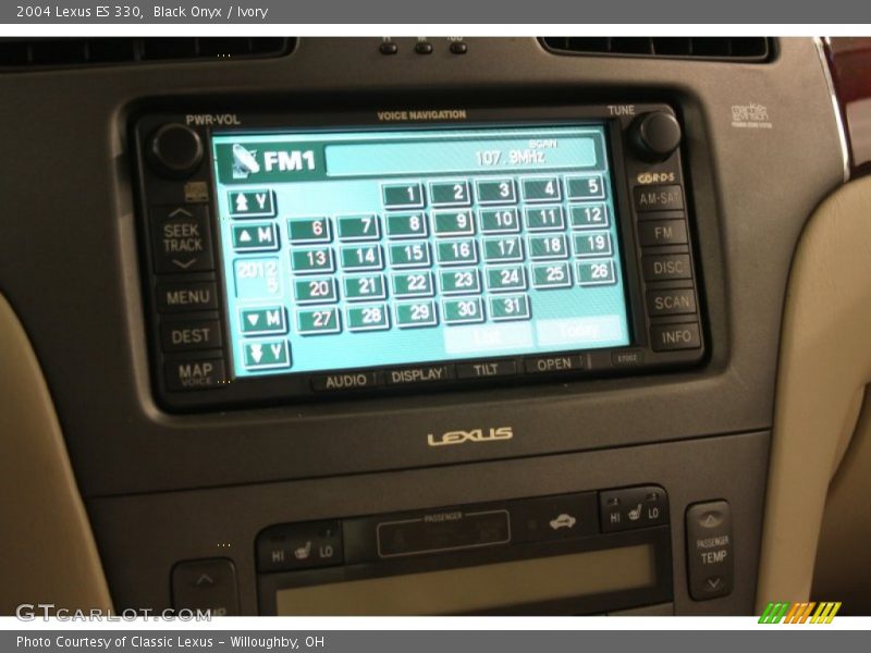 Black Onyx / Ivory 2004 Lexus ES 330