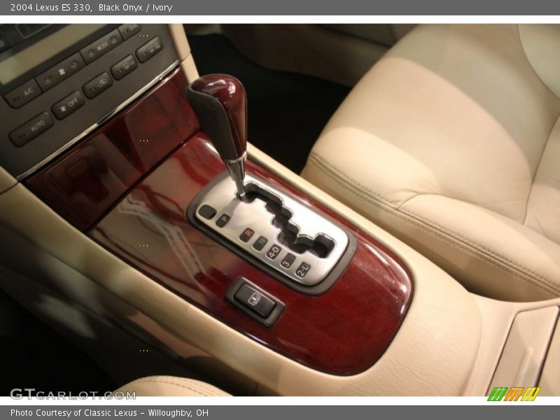 Black Onyx / Ivory 2004 Lexus ES 330