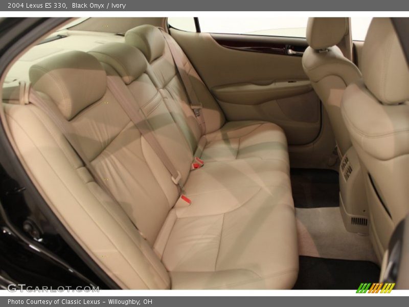 Black Onyx / Ivory 2004 Lexus ES 330