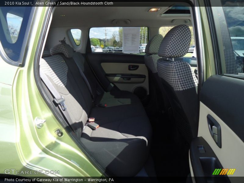 Alien Green / Sand/Black Houndstooth Cloth 2010 Kia Soul !