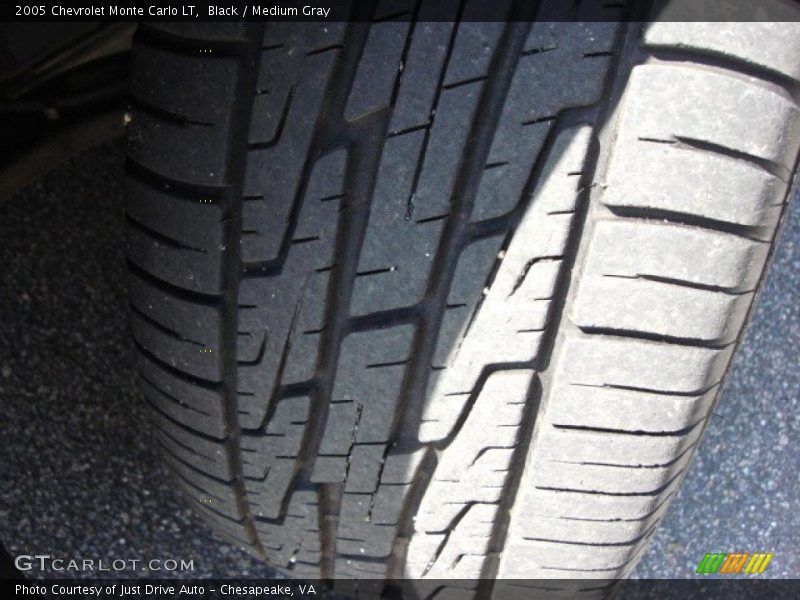 Black / Medium Gray 2005 Chevrolet Monte Carlo LT