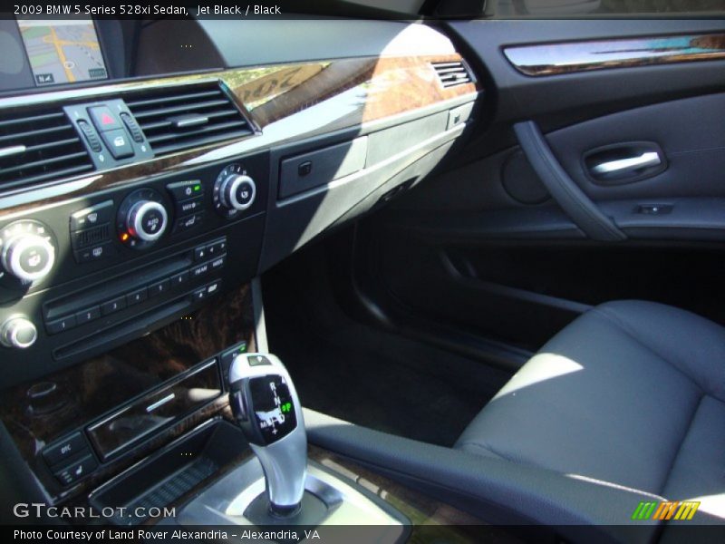Jet Black / Black 2009 BMW 5 Series 528xi Sedan