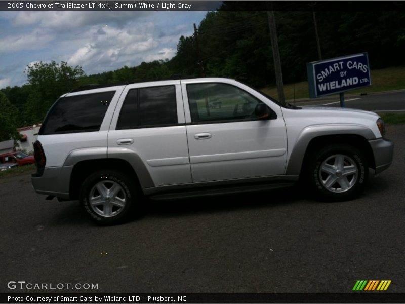 Summit White / Light Gray 2005 Chevrolet TrailBlazer LT 4x4