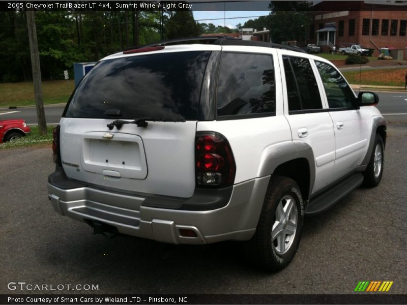 Summit White / Light Gray 2005 Chevrolet TrailBlazer LT 4x4