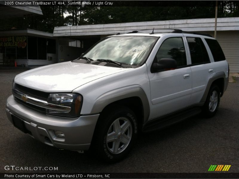 Summit White / Light Gray 2005 Chevrolet TrailBlazer LT 4x4
