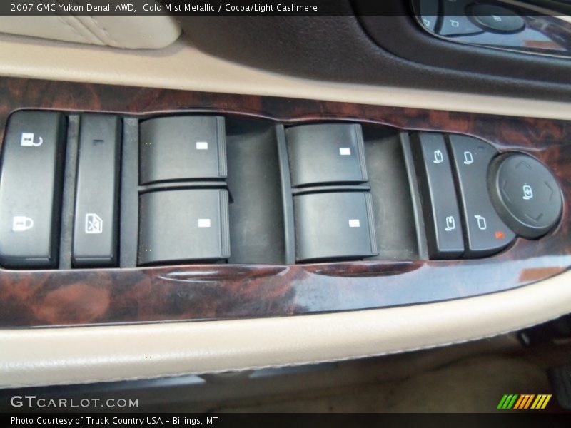 Gold Mist Metallic / Cocoa/Light Cashmere 2007 GMC Yukon Denali AWD