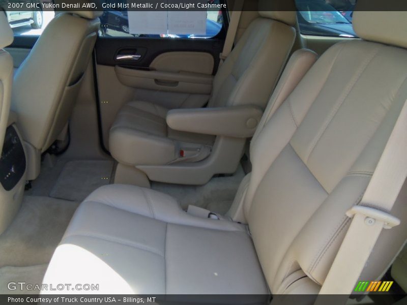 Gold Mist Metallic / Cocoa/Light Cashmere 2007 GMC Yukon Denali AWD