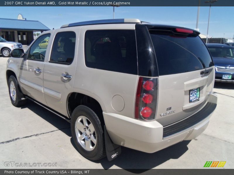 Gold Mist Metallic / Cocoa/Light Cashmere 2007 GMC Yukon Denali AWD
