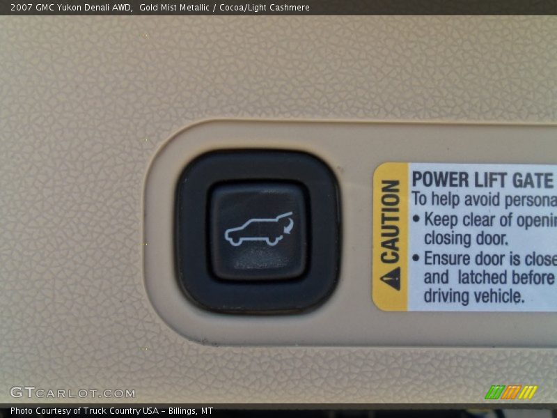 Gold Mist Metallic / Cocoa/Light Cashmere 2007 GMC Yukon Denali AWD