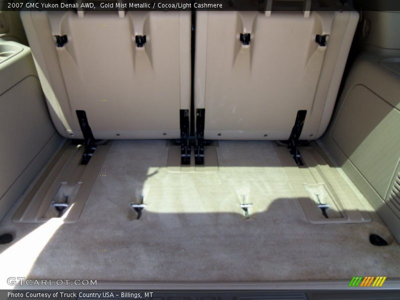 Gold Mist Metallic / Cocoa/Light Cashmere 2007 GMC Yukon Denali AWD