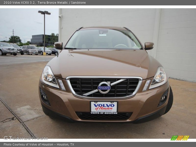 Terra Bronze Metallic / Sandstone 2010 Volvo XC60 3.2