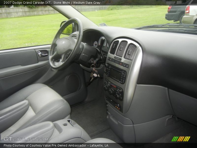 Stone White / Medium Slate Gray 2007 Dodge Grand Caravan SXT