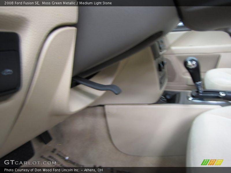 Moss Green Metallic / Medium Light Stone 2008 Ford Fusion SE
