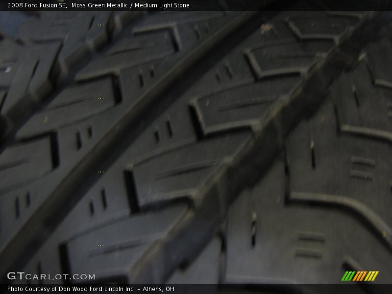 Moss Green Metallic / Medium Light Stone 2008 Ford Fusion SE
