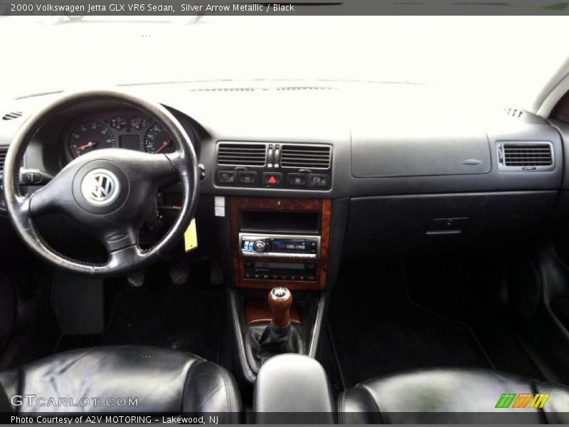 Silver Arrow Metallic / Black 2000 Volkswagen Jetta GLX VR6 Sedan