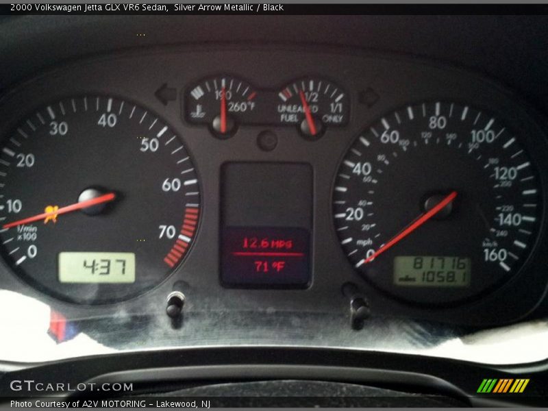 Silver Arrow Metallic / Black 2000 Volkswagen Jetta GLX VR6 Sedan