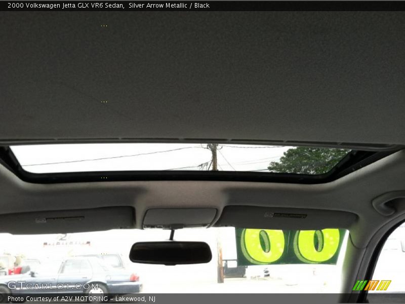 Silver Arrow Metallic / Black 2000 Volkswagen Jetta GLX VR6 Sedan