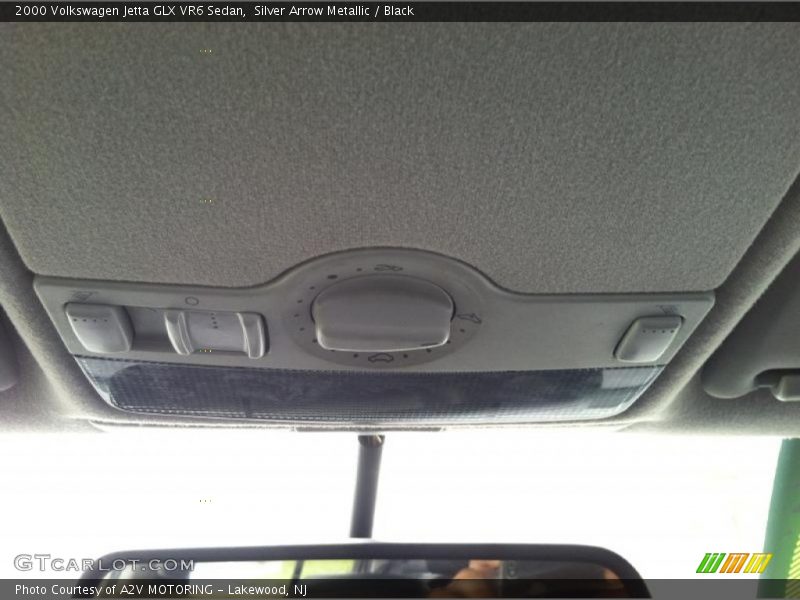 Silver Arrow Metallic / Black 2000 Volkswagen Jetta GLX VR6 Sedan