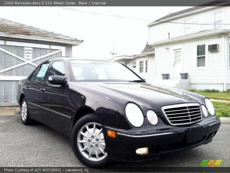 Black / Charcoal 2000 Mercedes-Benz E 320 4Matic Sedan