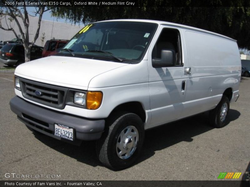 Oxford White / Medium Flint Grey 2006 Ford E Series Van E350 Cargo