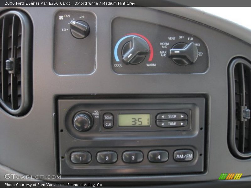 Oxford White / Medium Flint Grey 2006 Ford E Series Van E350 Cargo
