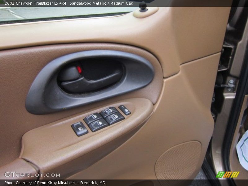 Sandalwood Metallic / Medium Oak 2002 Chevrolet TrailBlazer LS 4x4