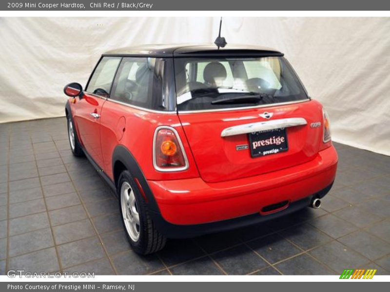 Chili Red / Black/Grey 2009 Mini Cooper Hardtop