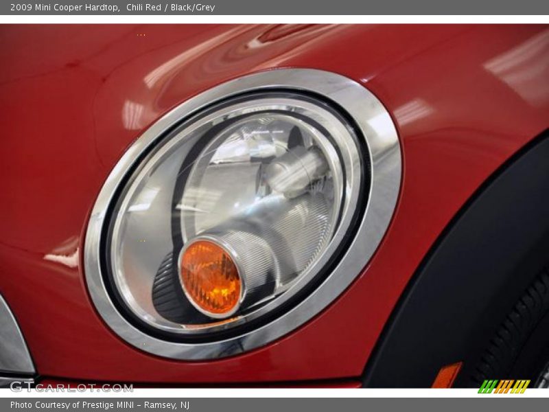 Chili Red / Black/Grey 2009 Mini Cooper Hardtop