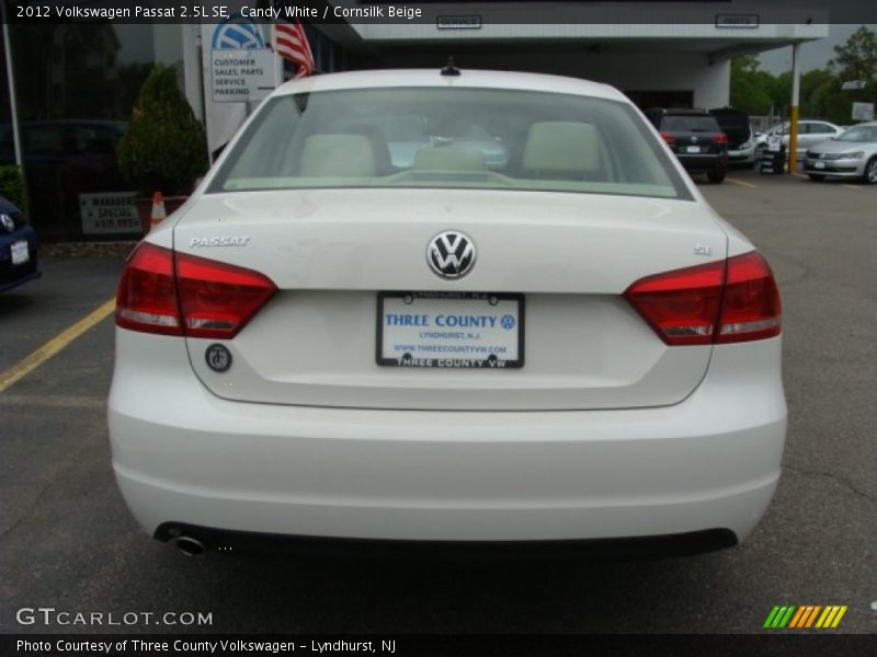 Candy White / Cornsilk Beige 2012 Volkswagen Passat 2.5L SE