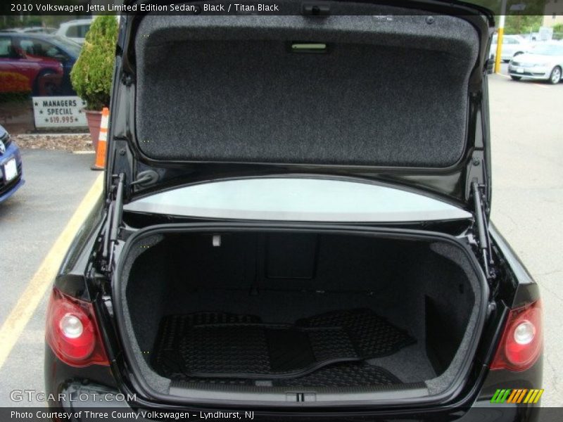 Black / Titan Black 2010 Volkswagen Jetta Limited Edition Sedan