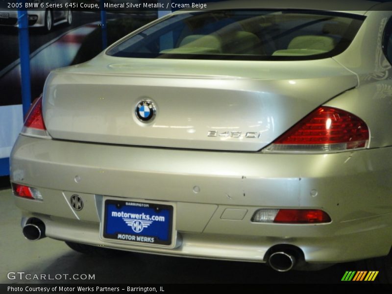 Mineral Silver Metallic / Cream Beige 2005 BMW 6 Series 645i Coupe