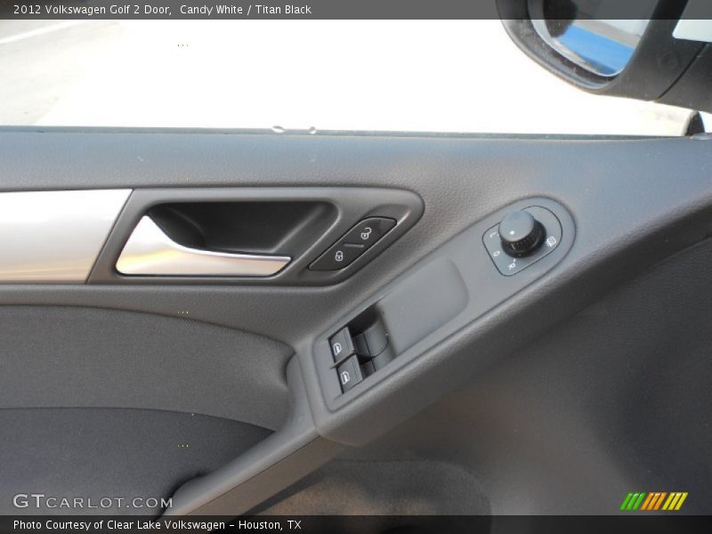 Candy White / Titan Black 2012 Volkswagen Golf 2 Door