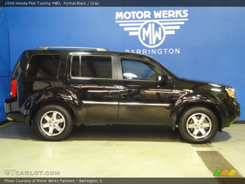 Formal Black / Gray 2009 Honda Pilot Touring 4WD