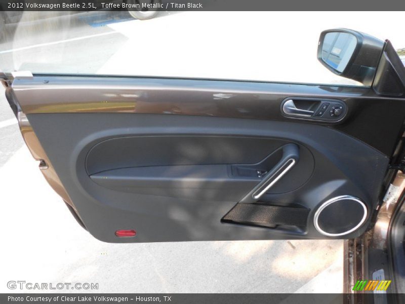 Toffee Brown Metallic / Titan Black 2012 Volkswagen Beetle 2.5L