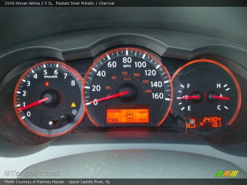 Radiant Silver Metallic / Charcoal 2009 Nissan Altima 2.5 SL