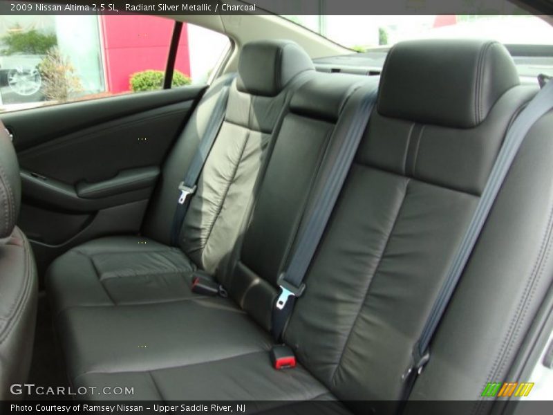 Radiant Silver Metallic / Charcoal 2009 Nissan Altima 2.5 SL
