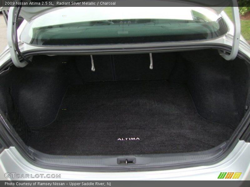 Radiant Silver Metallic / Charcoal 2009 Nissan Altima 2.5 SL