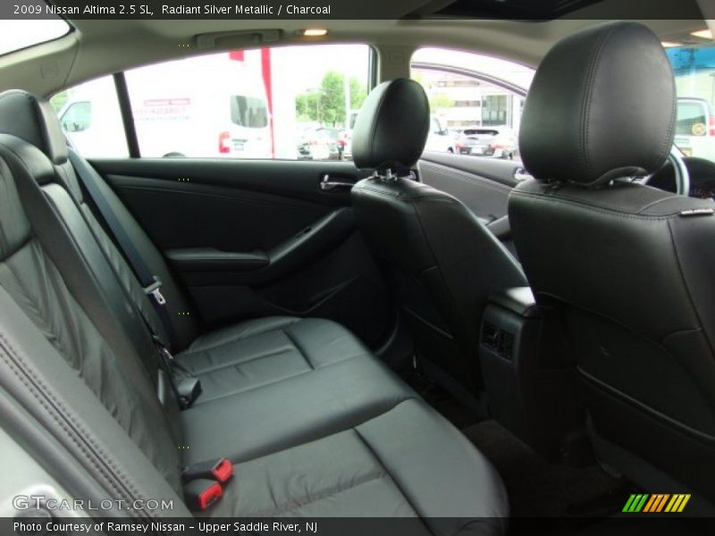 Radiant Silver Metallic / Charcoal 2009 Nissan Altima 2.5 SL