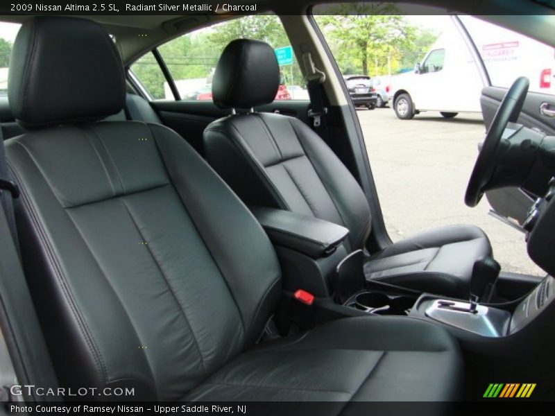 Radiant Silver Metallic / Charcoal 2009 Nissan Altima 2.5 SL