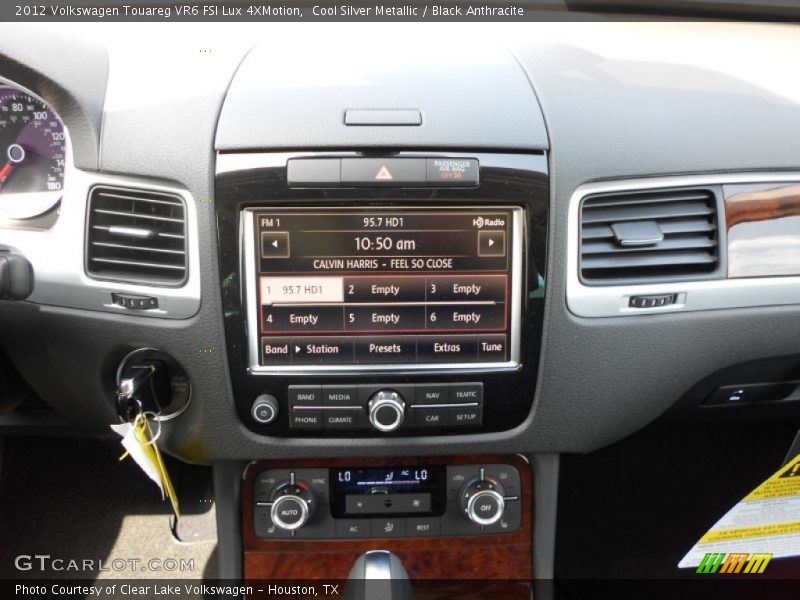 Cool Silver Metallic / Black Anthracite 2012 Volkswagen Touareg VR6 FSI Lux 4XMotion