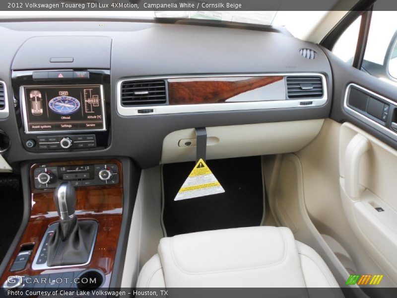Campanella White / Cornsilk Beige 2012 Volkswagen Touareg TDI Lux 4XMotion