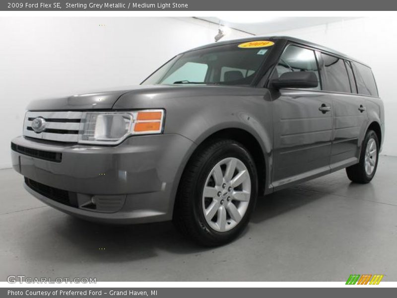 Sterling Grey Metallic / Medium Light Stone 2009 Ford Flex SE