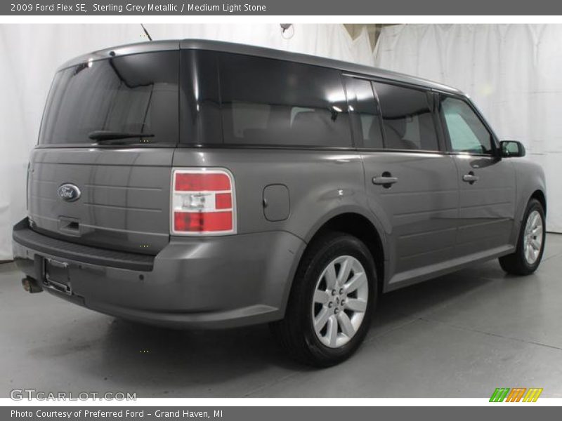 Sterling Grey Metallic / Medium Light Stone 2009 Ford Flex SE