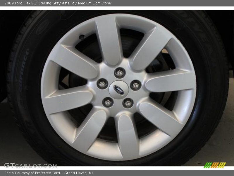 Sterling Grey Metallic / Medium Light Stone 2009 Ford Flex SE