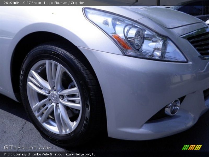 Liquid Platinum / Graphite 2010 Infiniti G 37 Sedan