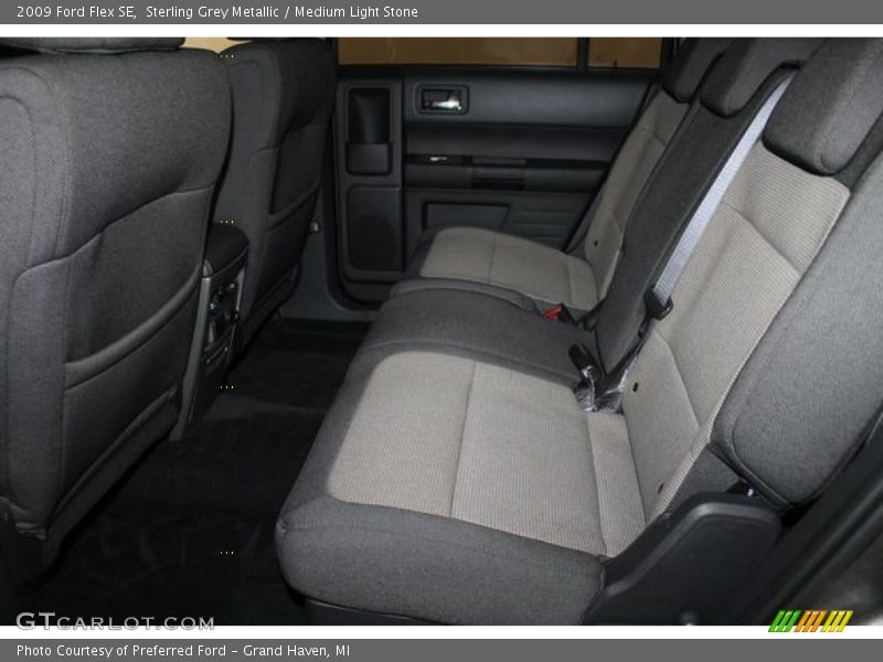 Sterling Grey Metallic / Medium Light Stone 2009 Ford Flex SE