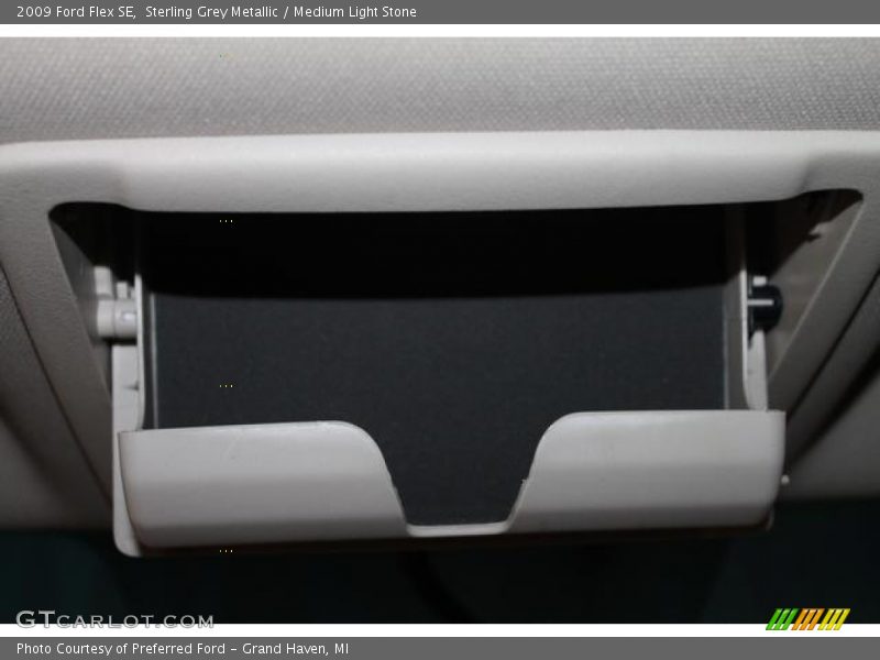 Sterling Grey Metallic / Medium Light Stone 2009 Ford Flex SE